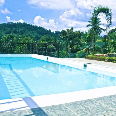 Muduna Walawwa Resort Kandy Bagian luar foto