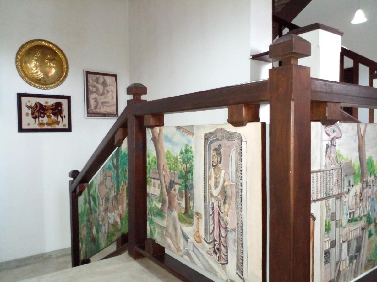 Muduna Walawwa Resort Kandy Bagian luar foto