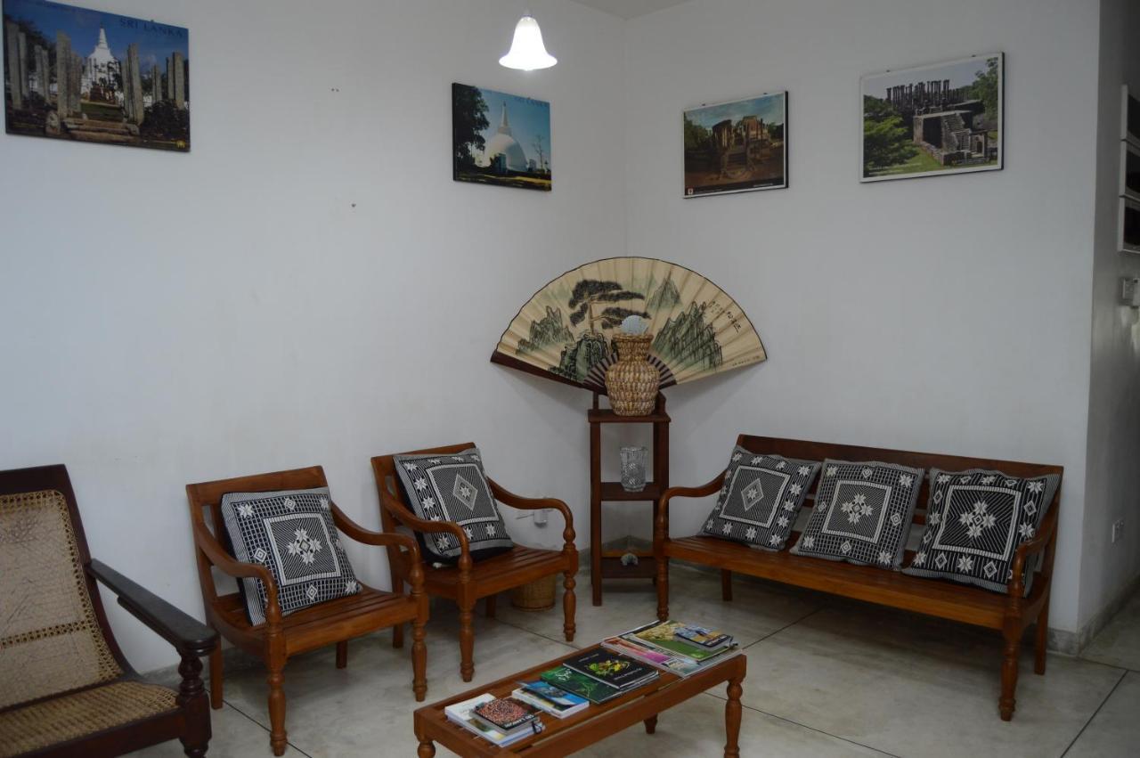 Muduna Walawwa Resort Kandy Bagian luar foto